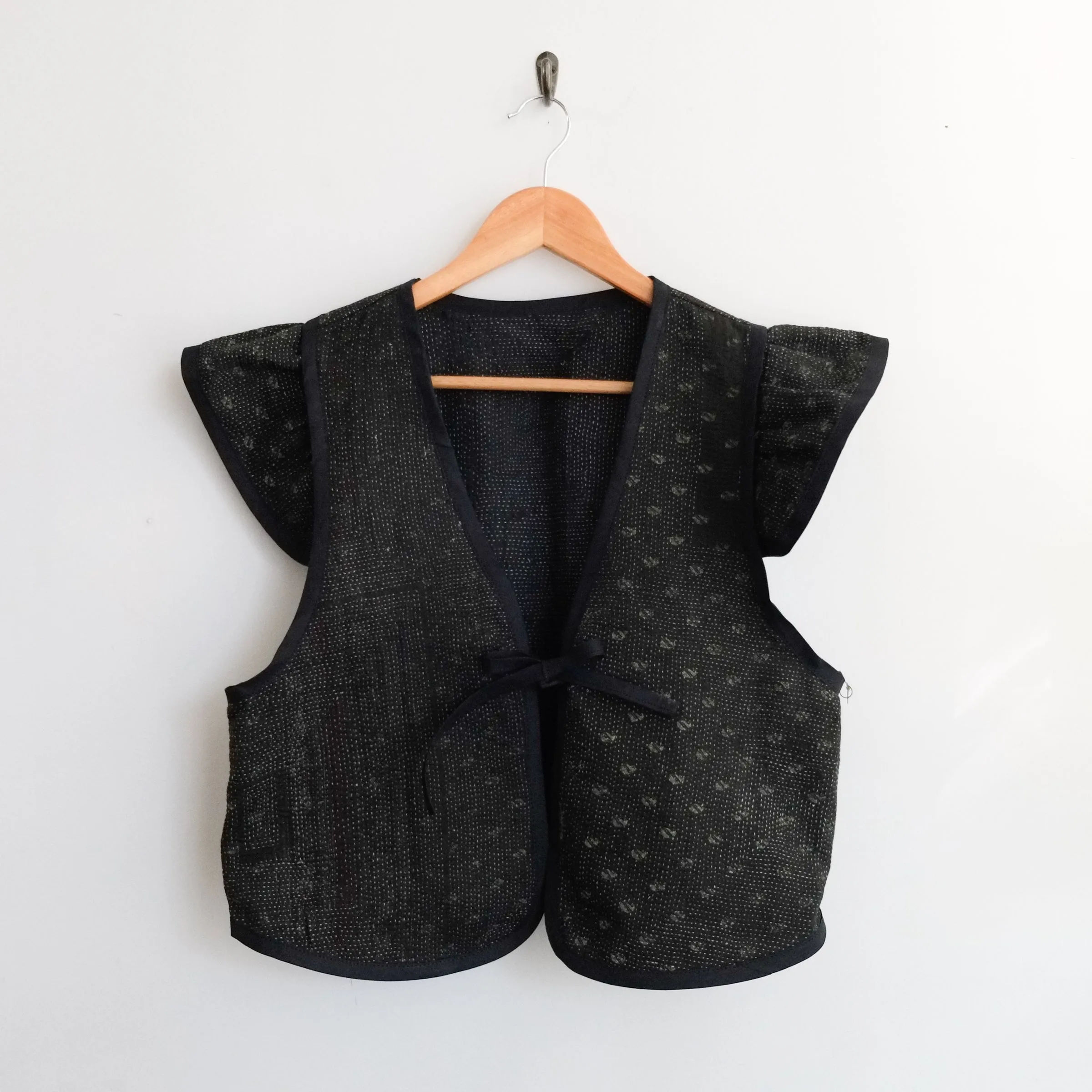 Amelia Flutter Sleeve Vest Black with Faint Paisley Pattern L098