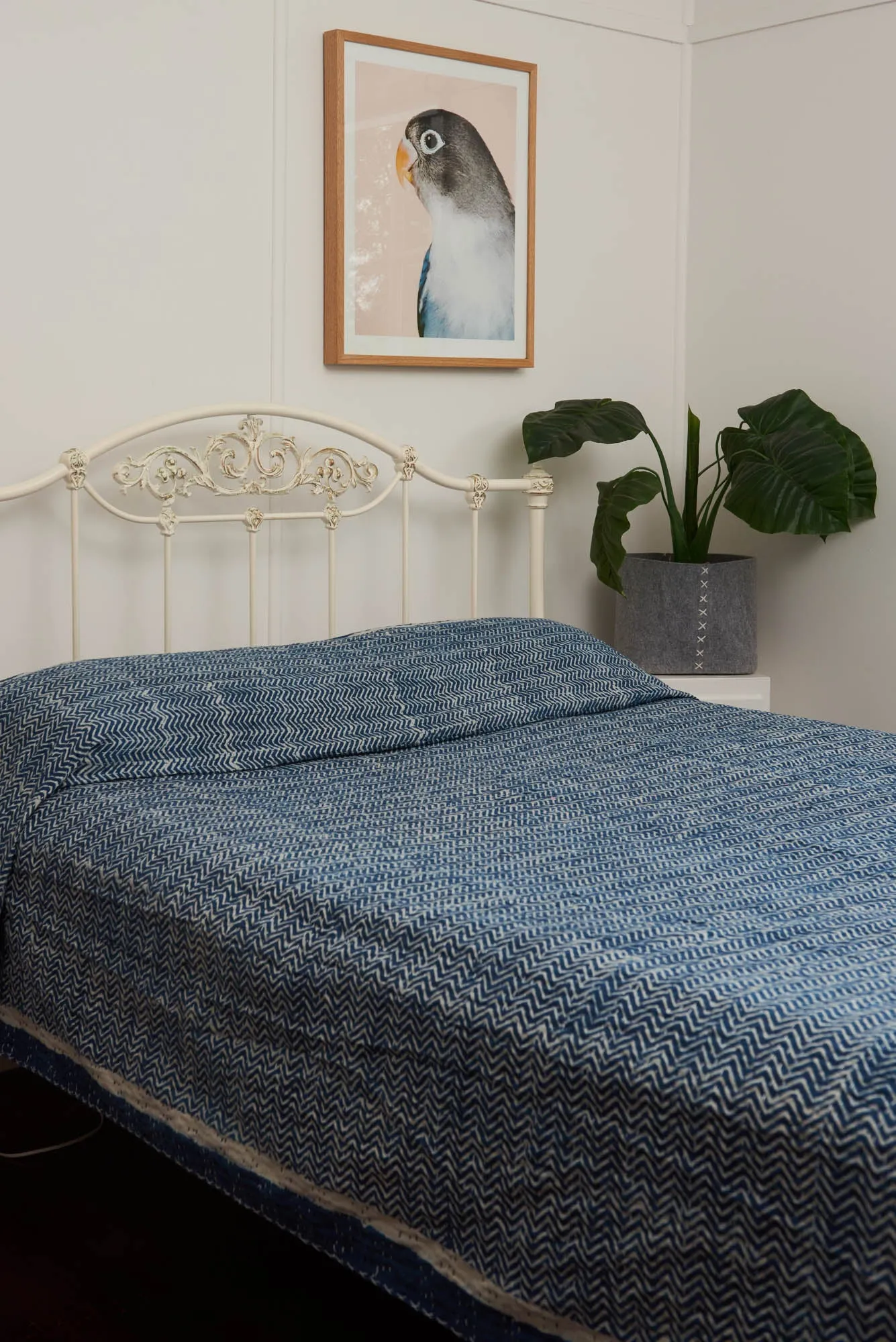 Kantha Quilt Indigo Zig Zag