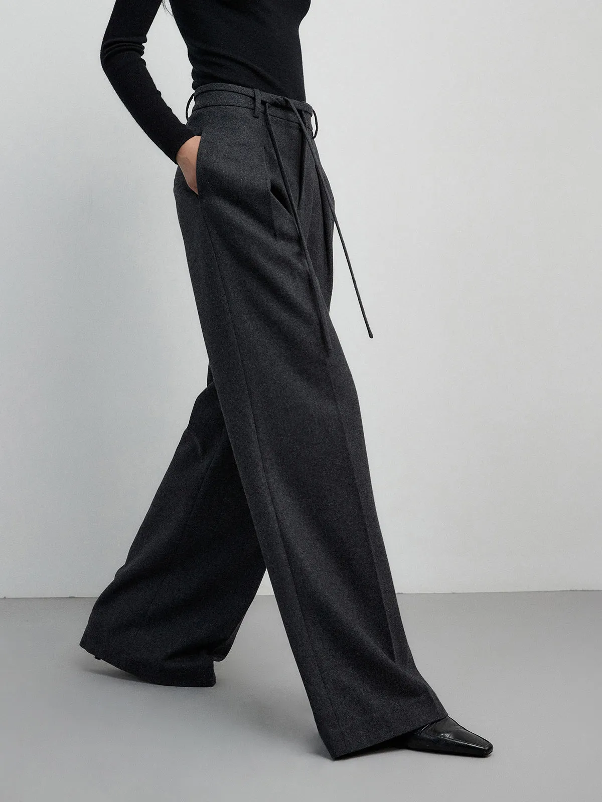 Solid Mid Waist Pocket Modern Pants with Matching Tie